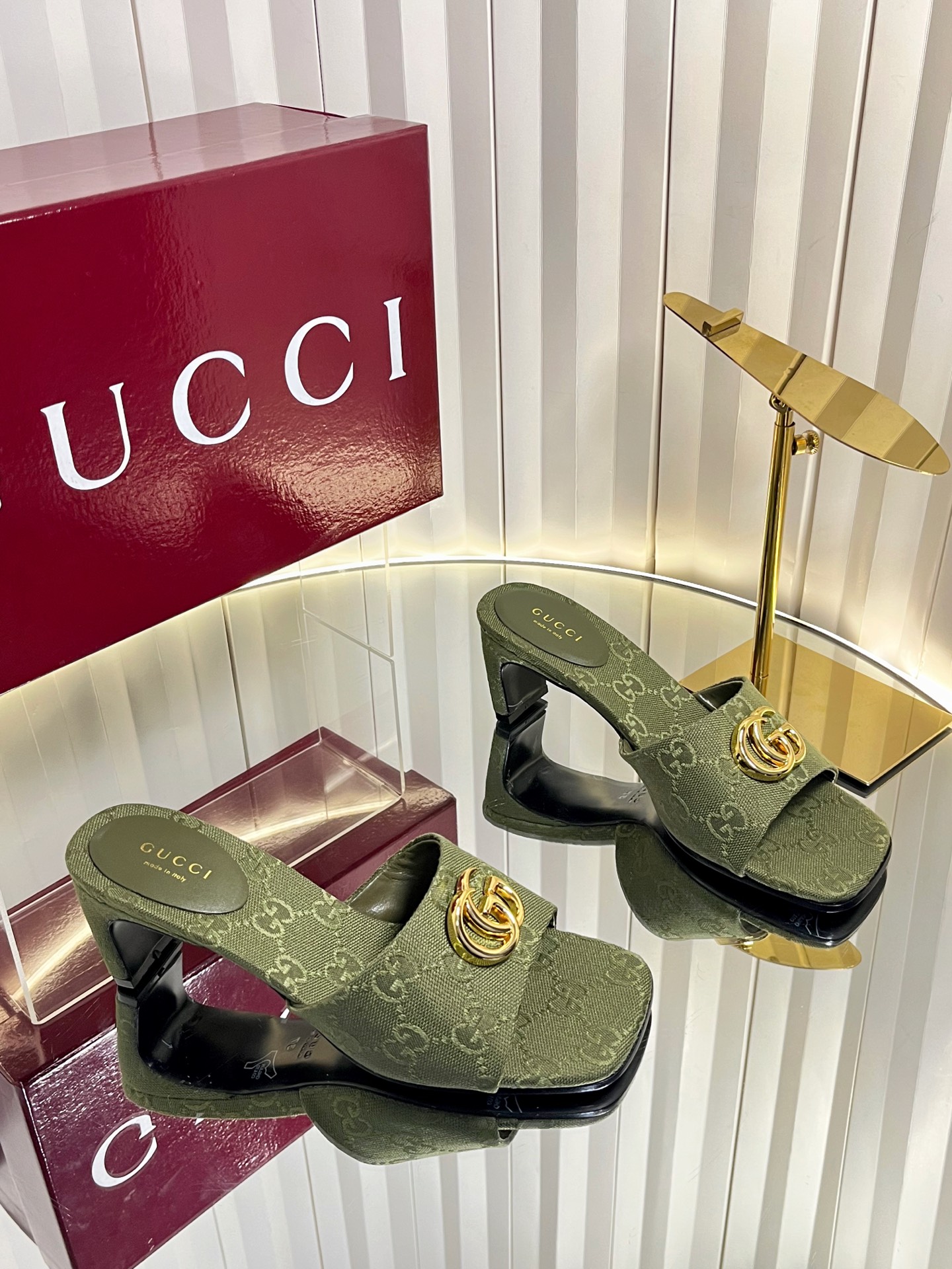 Gucci sz35-42 mnq0115